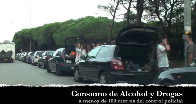 Imagen 4 extra�da de un video grabado por un grupo de vecinos de Gav� Mar sobre las molestias que los clientes de un afterhour de Viladevoquen a Gav� Mar (1 Novembre 2011)